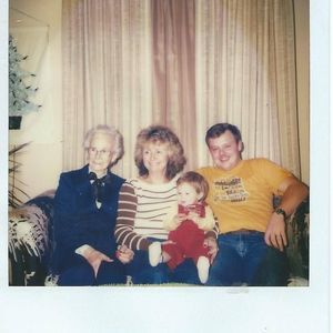 Meet your Posher, Modesta sue